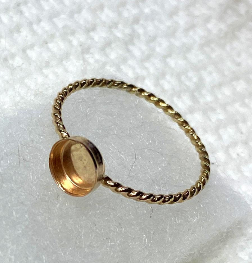 Anello per latte materno Elodie riempito d'oro